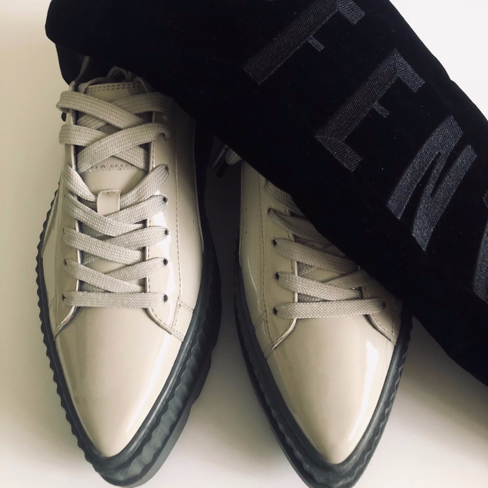 NWOT Fenty Puma Pointy Patent Creeper